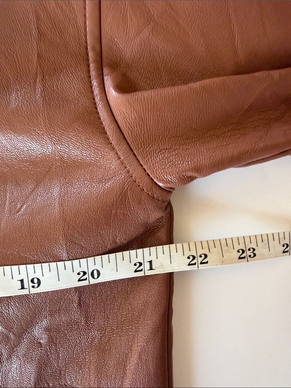 Aritzia Babaton Pelli Vegan Leather Shirt Jacket Brown Size
Small - Picture 8 of 11